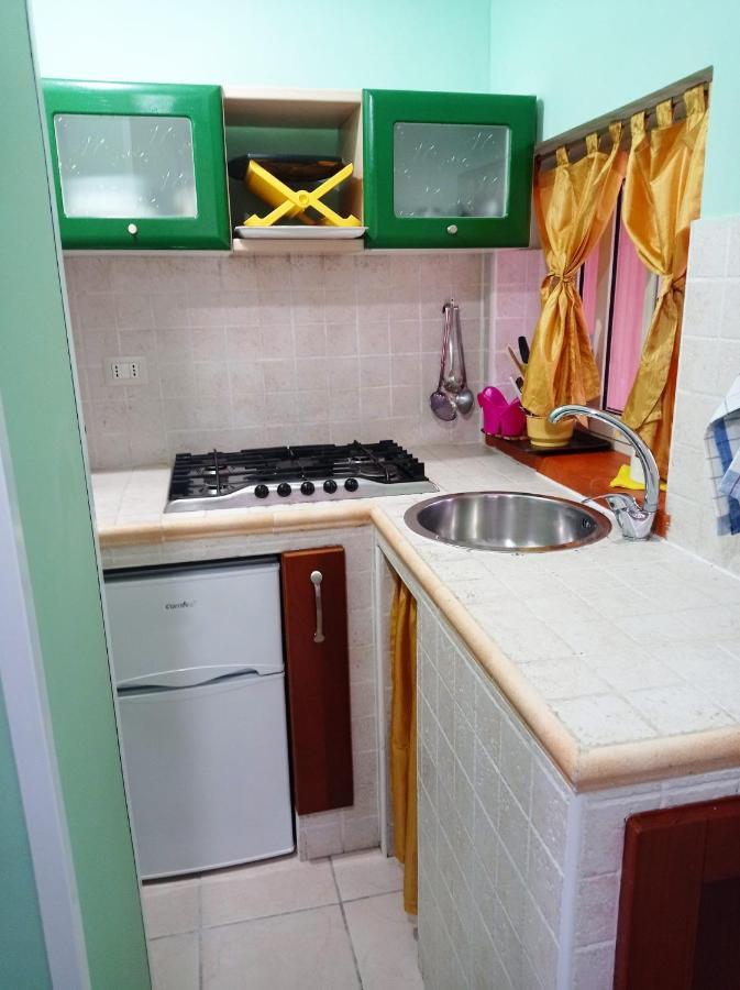 Casa Vacanze Mimose パリヌロ エクステリア 写真