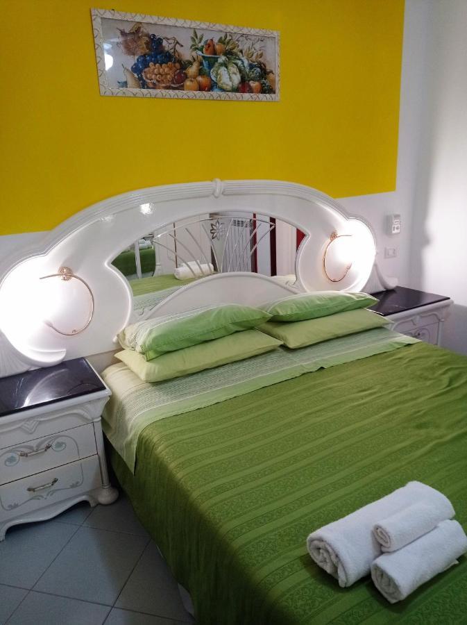 Casa Vacanze Mimose パリヌロ エクステリア 写真
