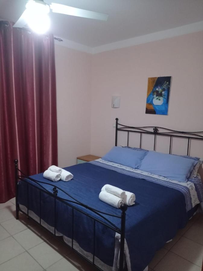 Casa Vacanze Mimose パリヌロ エクステリア 写真