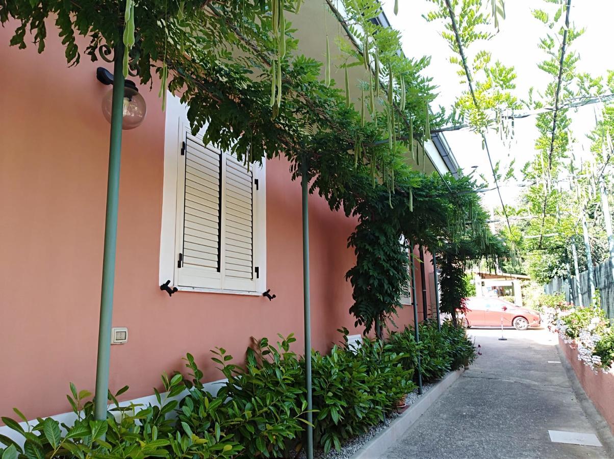 Casa Vacanze Mimose パリヌロ エクステリア 写真